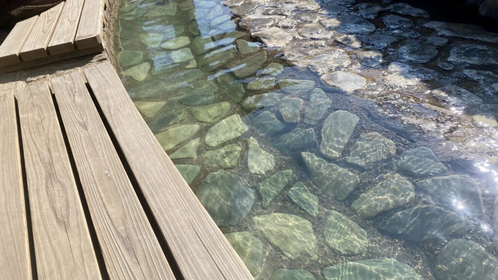 鬼石坊主地獄の足湯