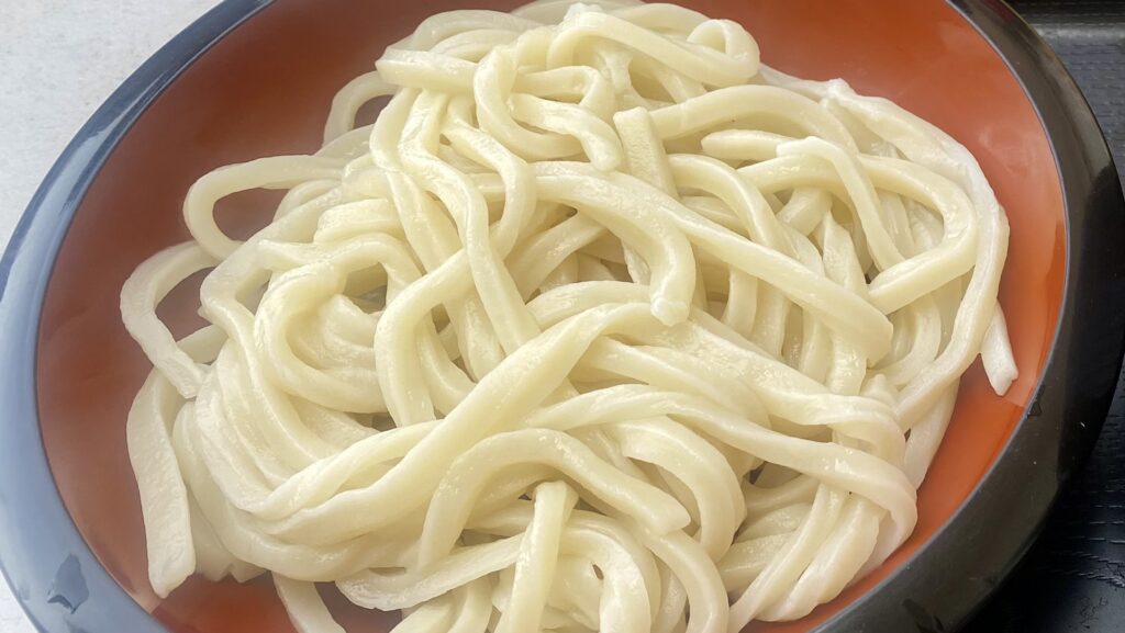 みぞれ肉茄子汁うどんのうどん