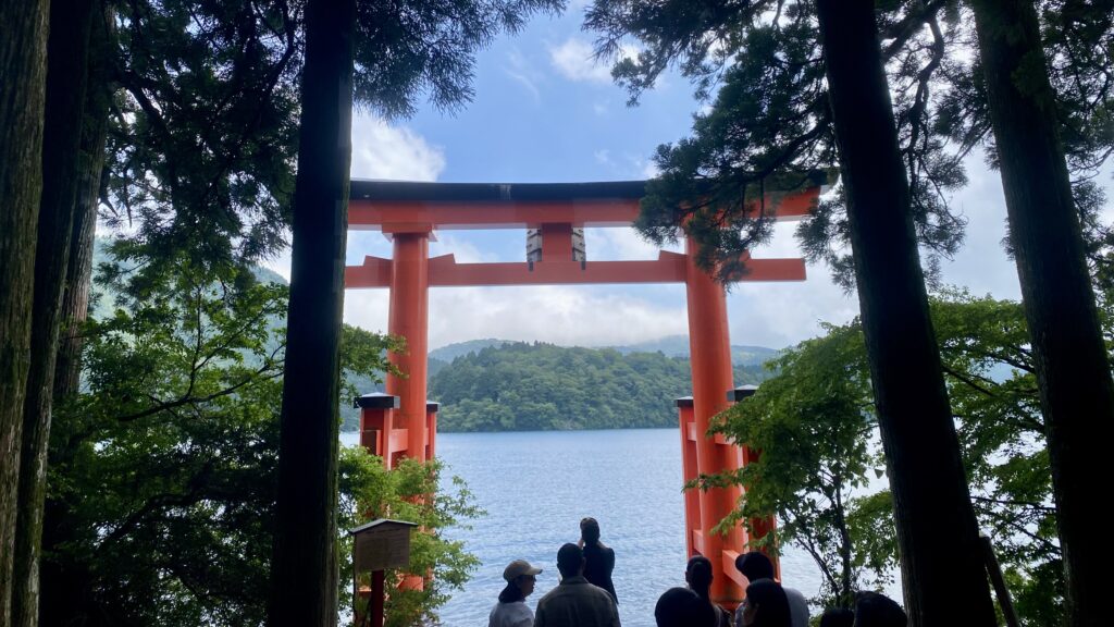 平和の鳥居
